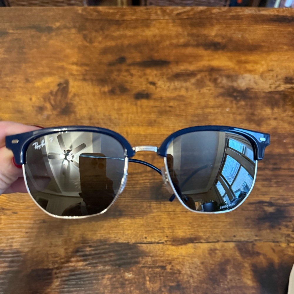 Ray-Ban Navy and Silver Sunglasses Clubmaster New in Box Polarized - Picture 2 of 8